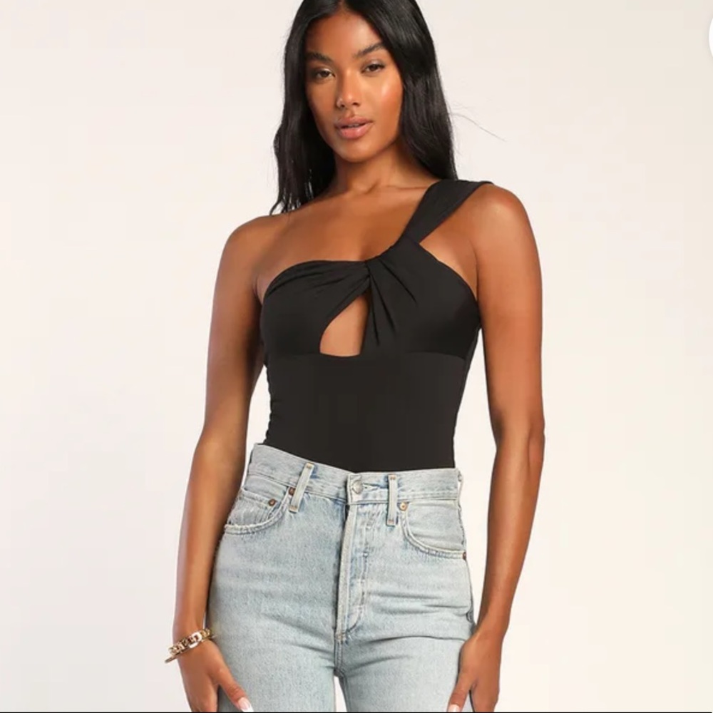 Lulu’s Black Bodysuit